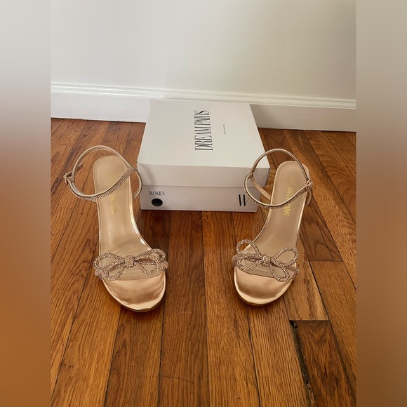 DREAM PAIRS Women's Heels - Picture 3 of 9